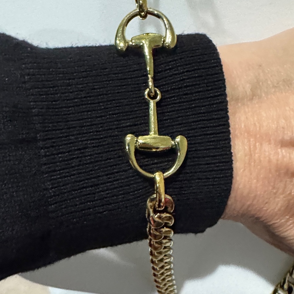 Elegant Gold Tone Cuban Chain Necklace - Picture 2 of 6